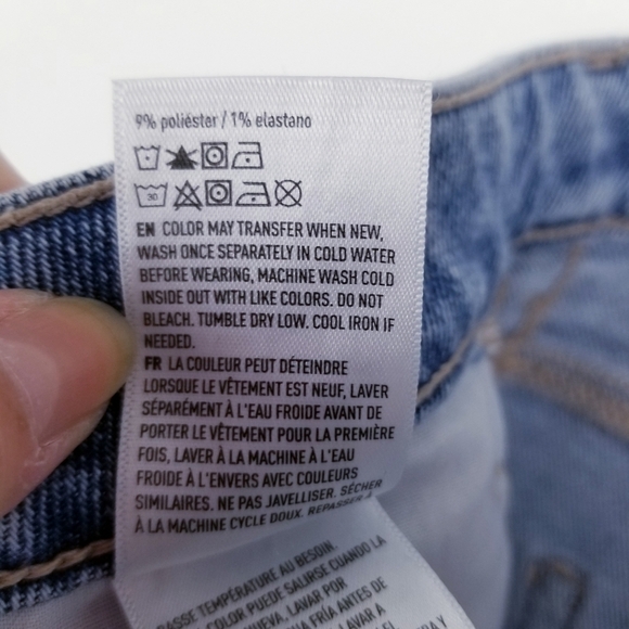 American Eagle Mom Straight Jean 8 Short #3455 - Picture 8 of 10